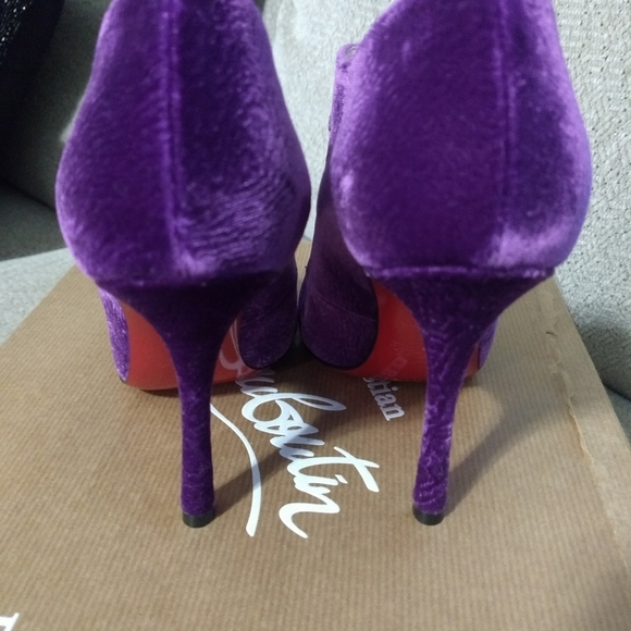 Christian Louboutin Bootoni 100 Booties - Picture 4 of 8